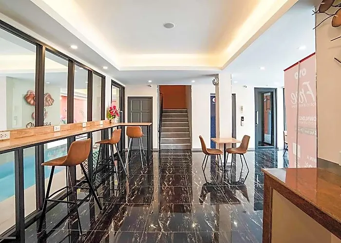 فندق Roomquest Sukhumvit 36 @ Bts Thonglor 3*