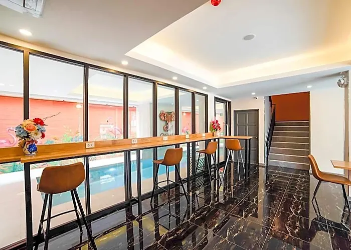 Hotel Roomquest Sukhumvit 36 @ Bts Thonglor Bangkok