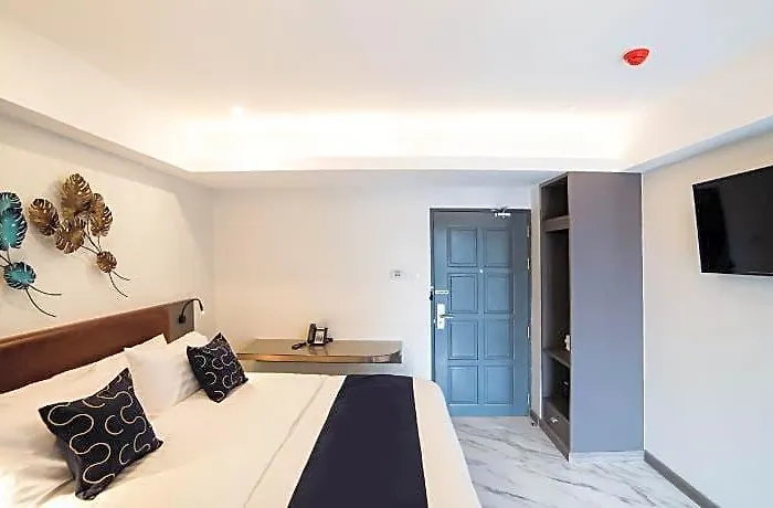 Roomquest Sukhumvit 36 @ Bts Thonglor 3*