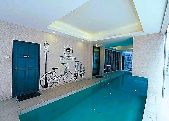 Hotel Roomquest Sukhumvit 36 @ Bts Thonglor 3*