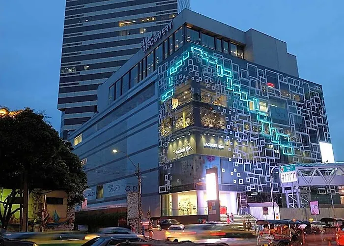 Hotel Roomquest Sukhumvit 36 @ Bts Thonglor 3*