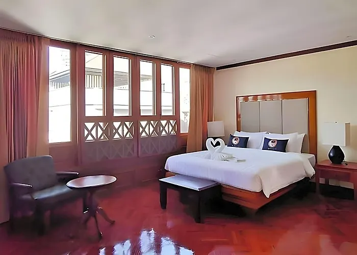 Roomquest Sukhumvit 36 @ Bts Thonglor Hotel